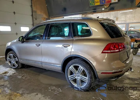 2015 Volkswagen Touareg V6 from USA, damaged, VIN WVGEF9BP1FD007295